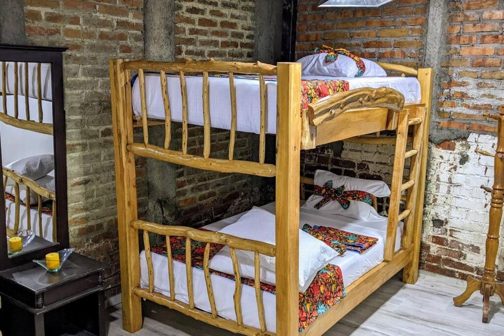 El Encanto Mountain Cabin ซาเลนโต ภายนอก รูปภาพ