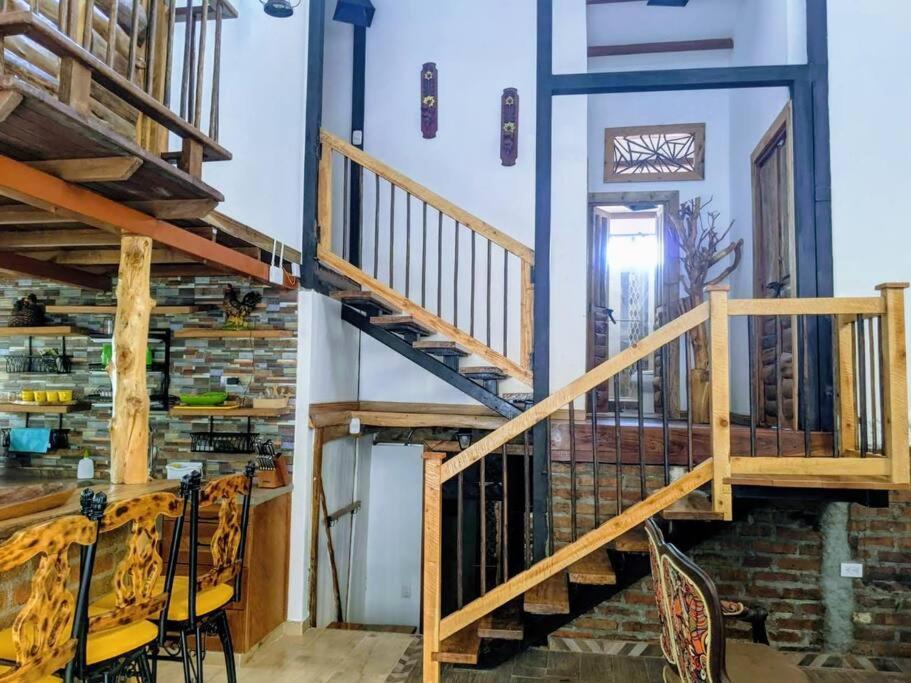 El Encanto Mountain Cabin ซาเลนโต ภายนอก รูปภาพ