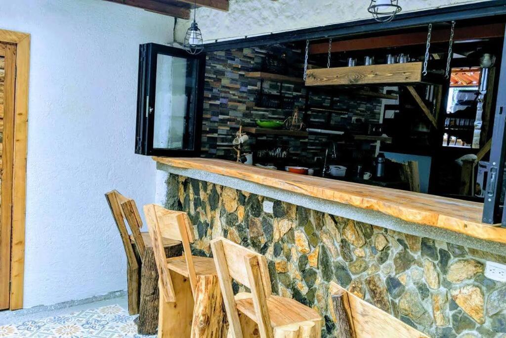 El Encanto Mountain Cabin ซาเลนโต ภายนอก รูปภาพ