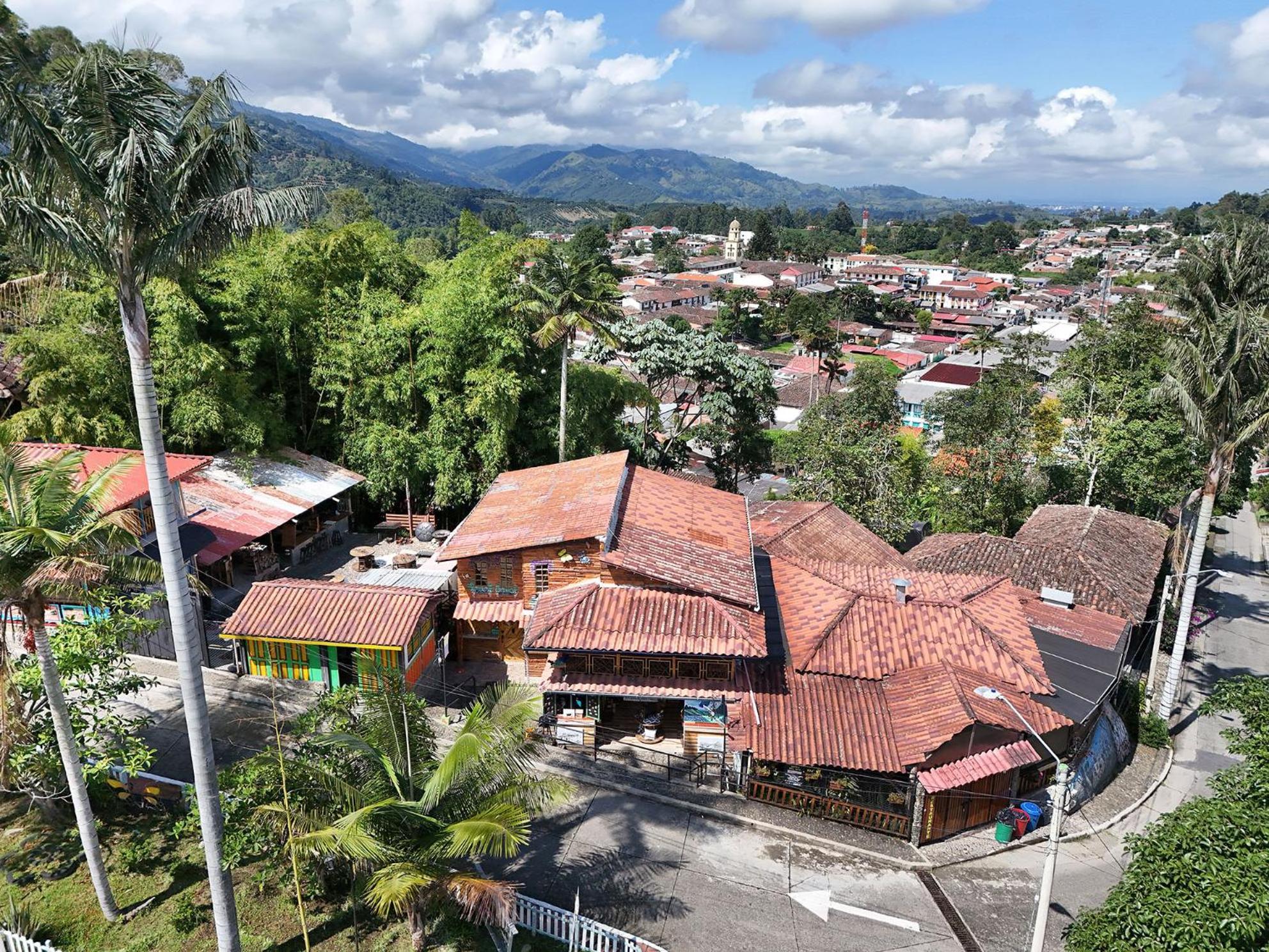 El Encanto Mountain Cabin ซาเลนโต ภายนอก รูปภาพ